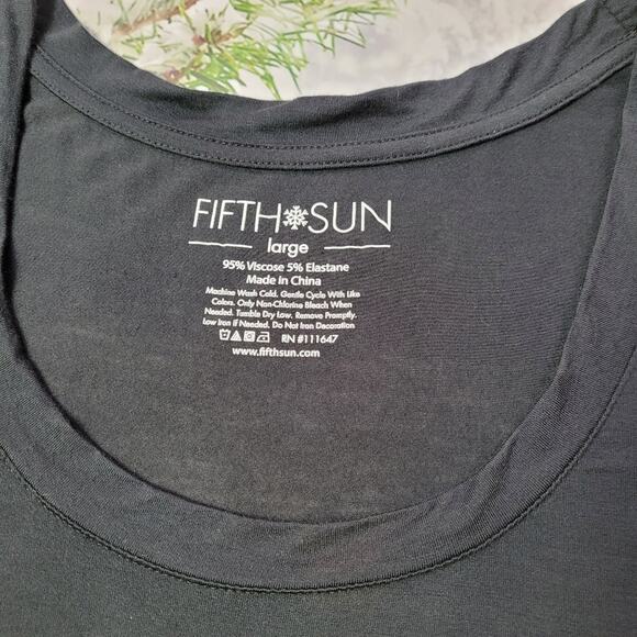 Fifth Sun Holiday Cheer Silky T-shirt size Large - Picture 3 of 6